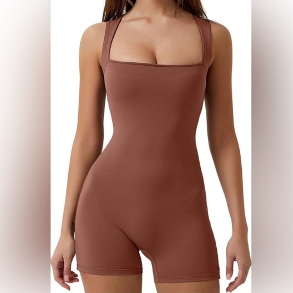 Qinsen Brown Square Neckline Workout Jumpsuit Athletic Romper Sz 4